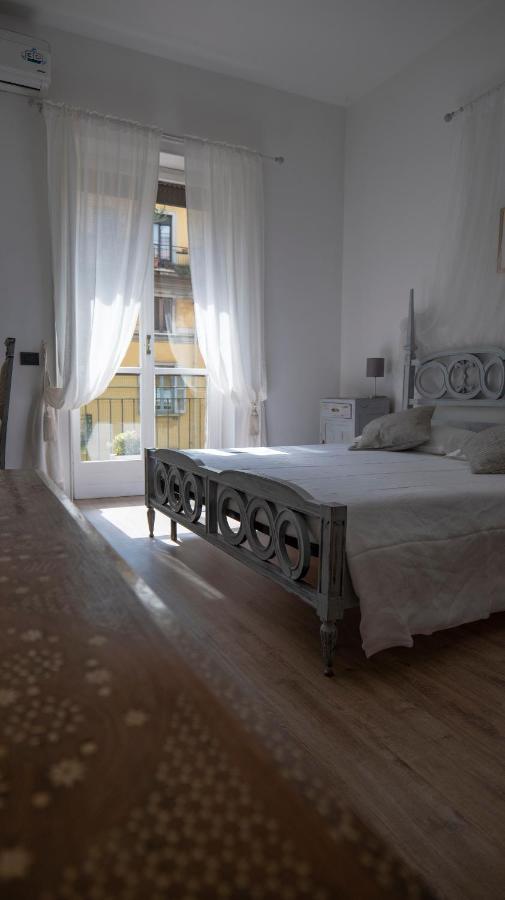 Beautiful Floral Apartment On Navigli 밀라노 외부 사진